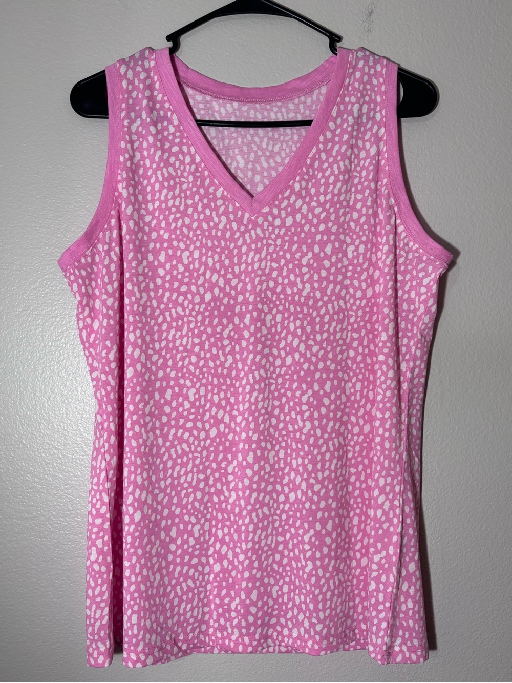Amazon Pink Printed V-Neck Sleeveless Tank